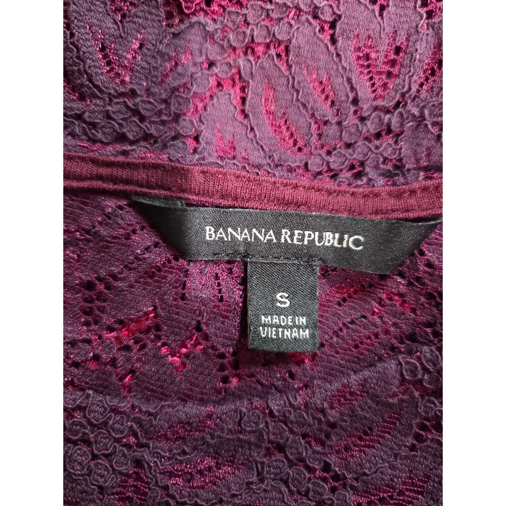 Banana Republic Womens Lace Stripe Top Burgundy Pink‎ Long Sleeve Size S Blouse